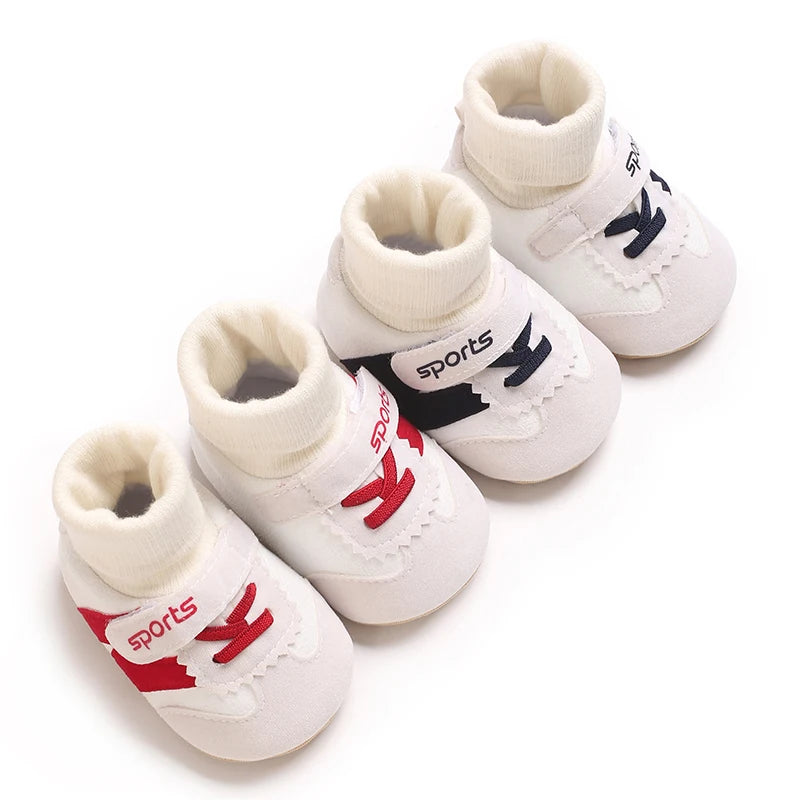 New Born Babies Aged 0-1 In Autumn and Winter Male and Female Babies Soft Rubber Soled Shoes and Socks That Do Not Fall Off